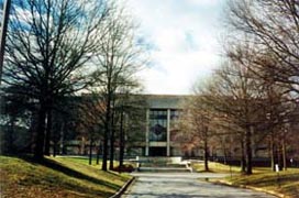 [photo, Robert C. Murphy Courts of Appeal Building, 361 Rowe Blvd., Annapolis, Maryland]