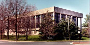 [photo, Murphy Courts of Appeal Building, 361 Rowe Blvd., 
Annapolis, Maryland]