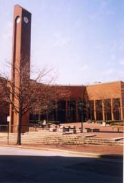 [photo, Courthouse, 100 Patrick St., Frederick, Maryland]