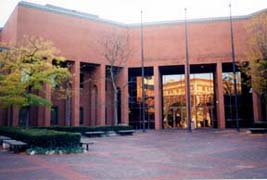 [photo, Courthouse, 100 Patrick St., Frederick, Maryland]